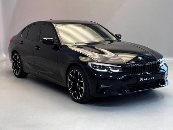 BMW 320i 2.0 16V TURBO GASOLINA SPORT AUTOMÁTICO BMW 320i 2.0 16V TURBO GASOLINA SPORT AUTOMÁTICO